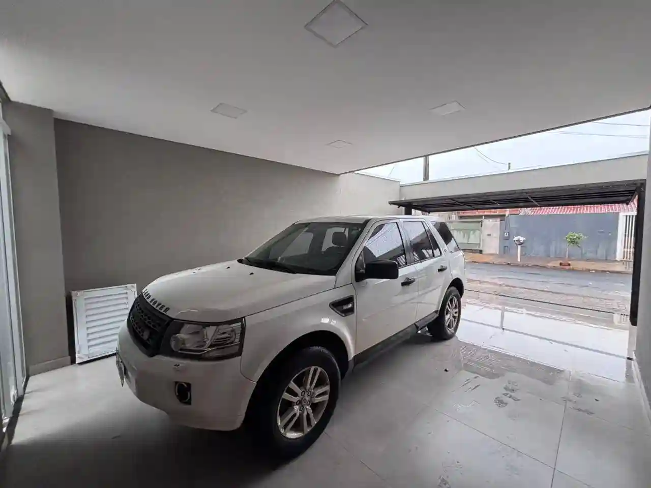 Casa com 3 quartos à venda, 200m² — foto 1 de 17