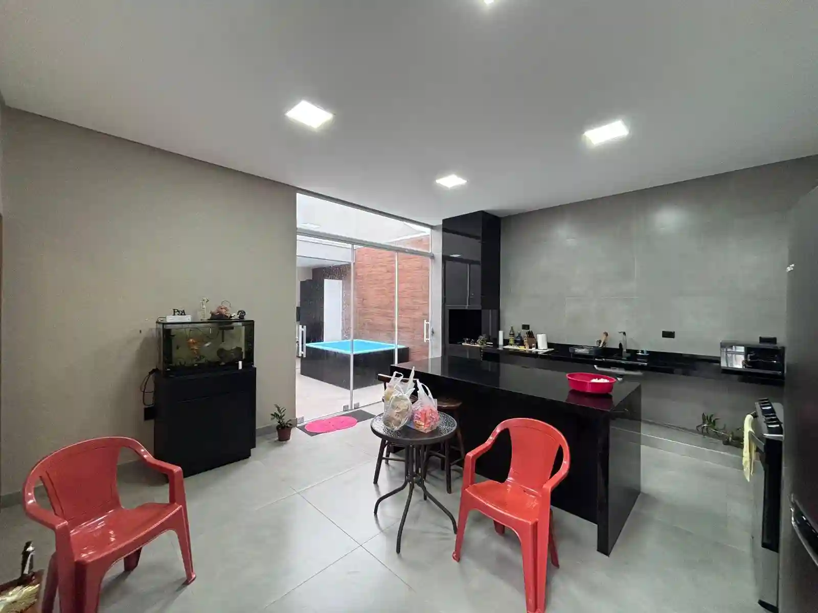 Casa com 3 quartos à venda, 200m² — foto 16 de 17