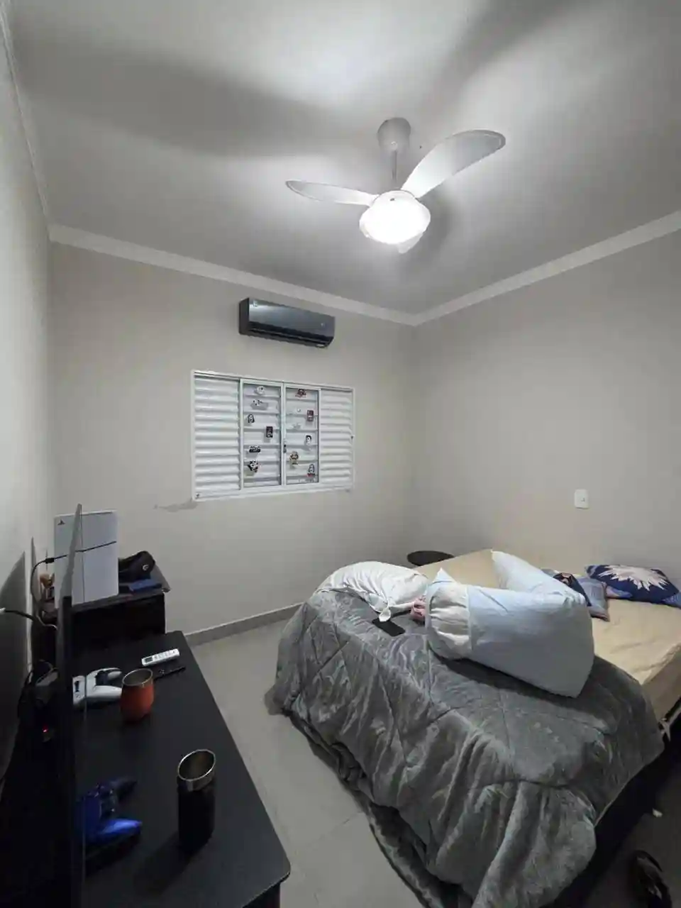 Casa com 3 quartos à venda, 200m² — foto 2 de 17