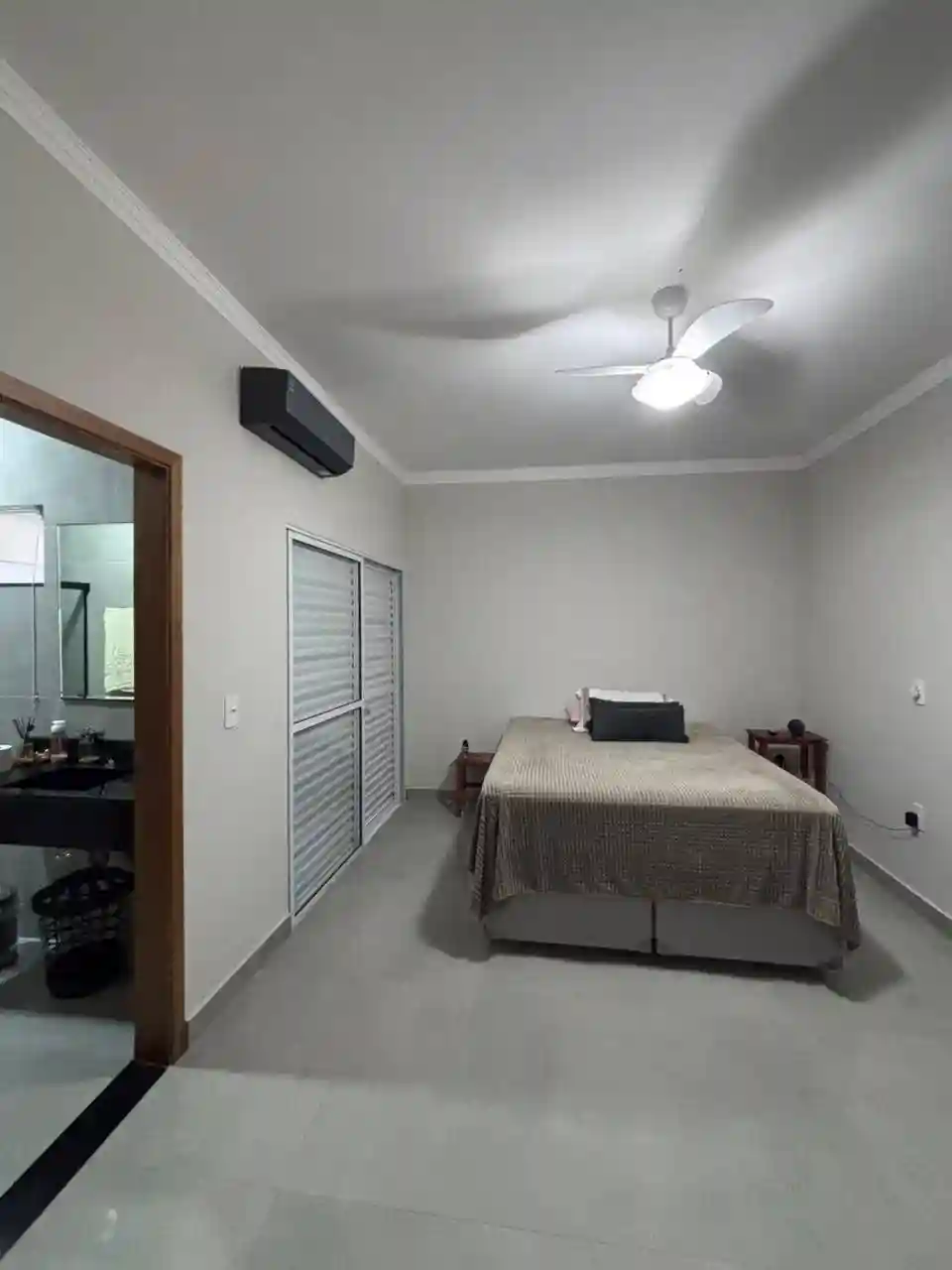 Casa com 3 quartos à venda, 200m² — foto 4 de 17
