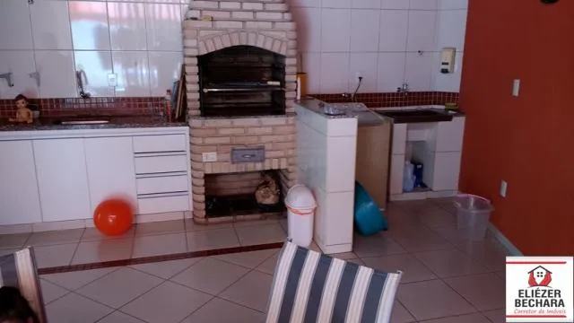 Casa à venda — foto 10 de 11