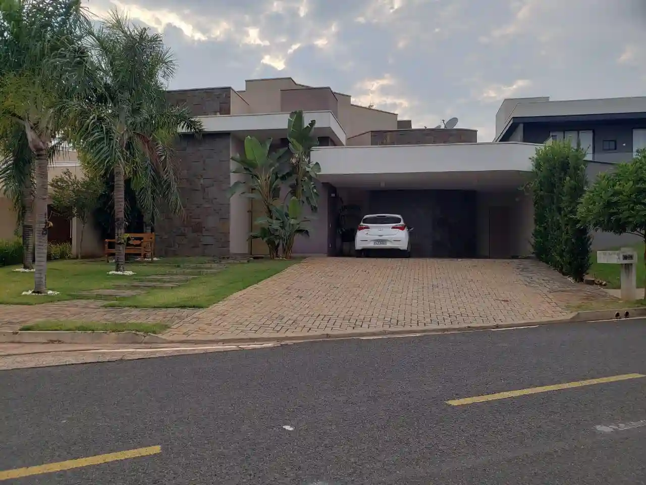 Casa de Condomínio com 3 quartos à venda, 445m² — foto 18 de 20