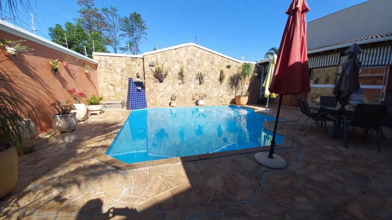 Casa à venda — foto 3 de 7