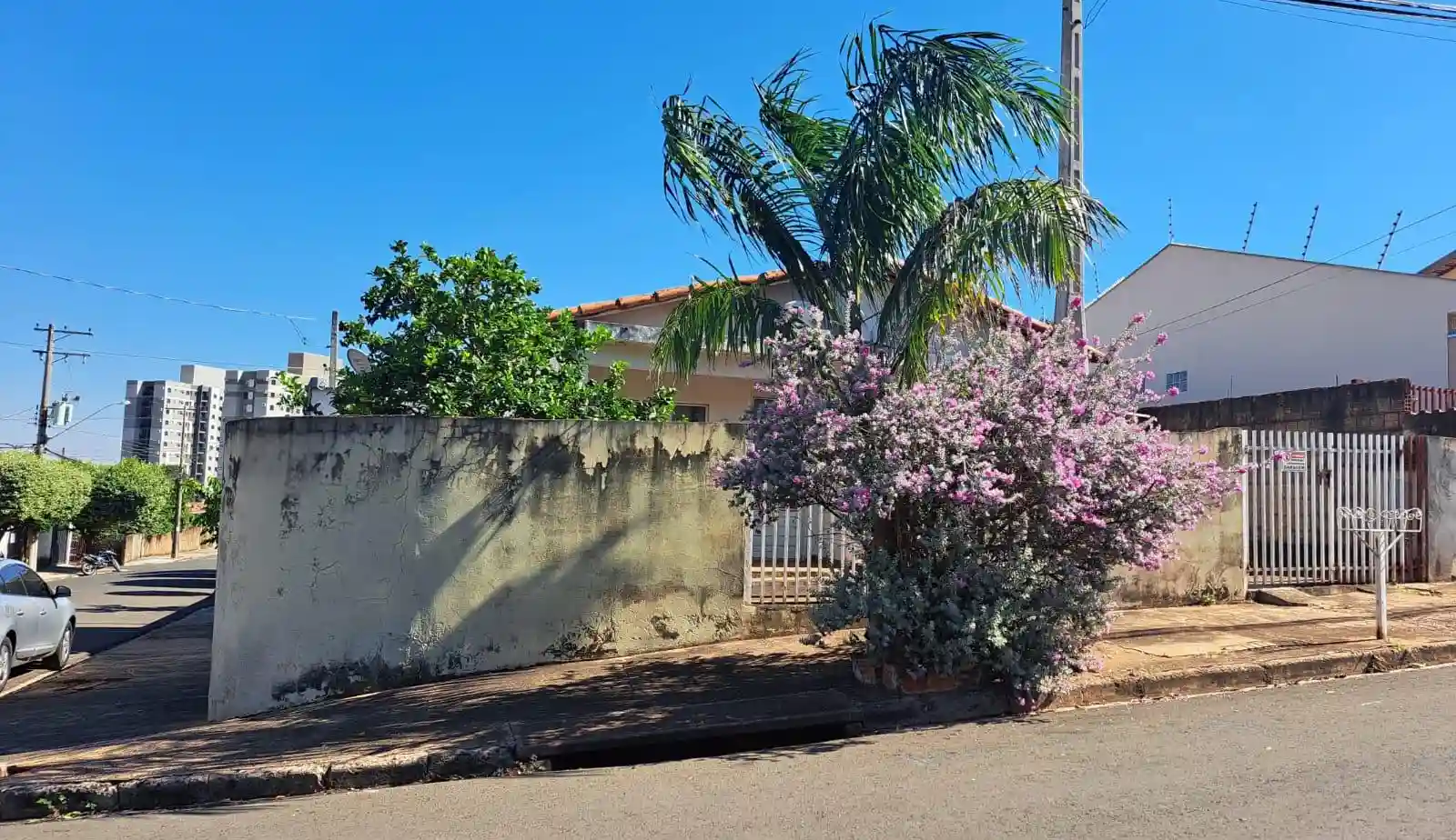 Casa com 2 quartos à venda, 180m² — foto 1 de 12