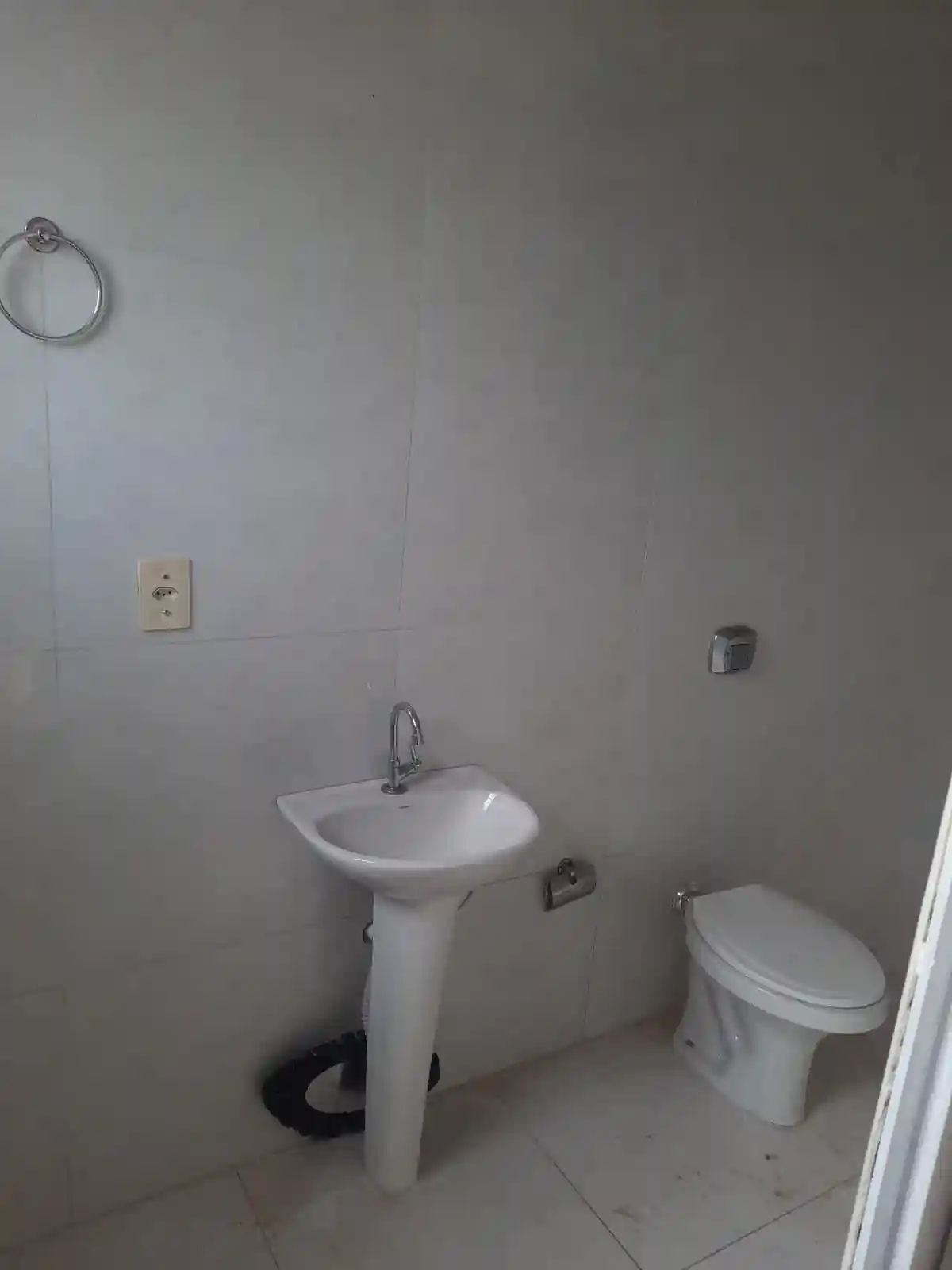 Casa com 4 quartos à venda, 330m² — foto 9 de 15