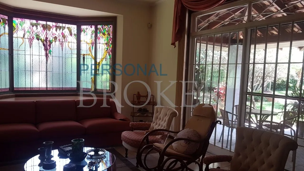 Casa de Condomínio com 3 quartos à venda, 450m² — foto 3 de 4
