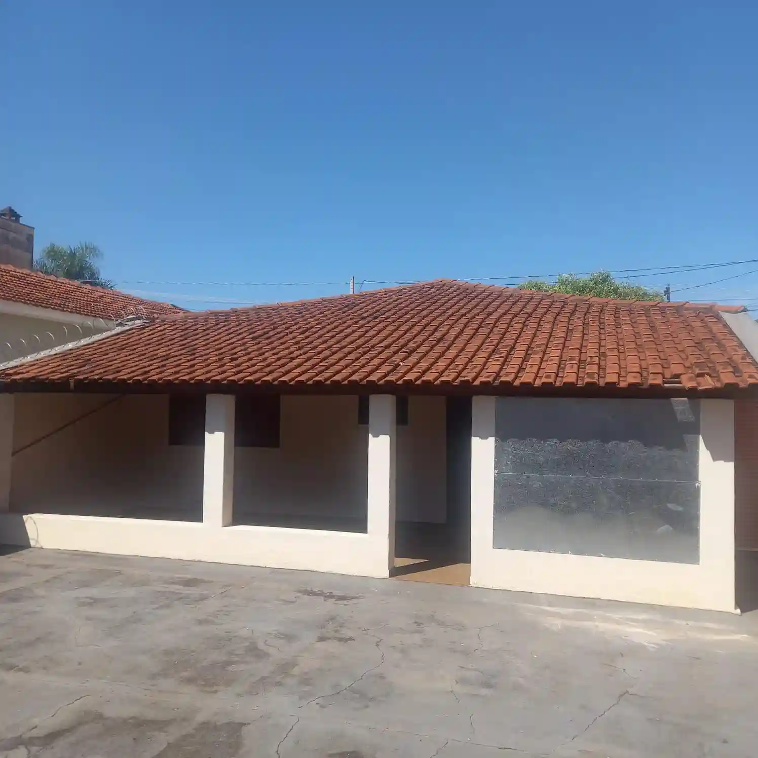 Casa Comercial com 2 quartos à venda, 140m² — foto 2 de 28