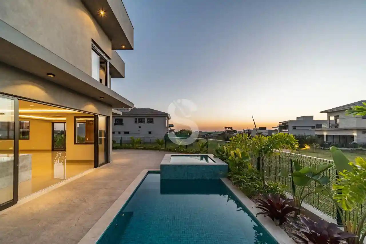 Casa de Condomínio com 5 quartos à venda, 550m² — foto 16 de 35