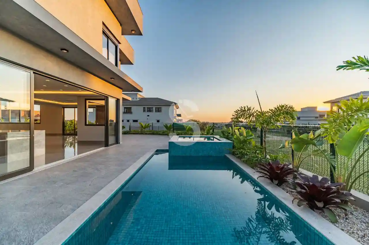 Casa de Condomínio com 5 quartos à venda, 550m² — foto 10 de 35