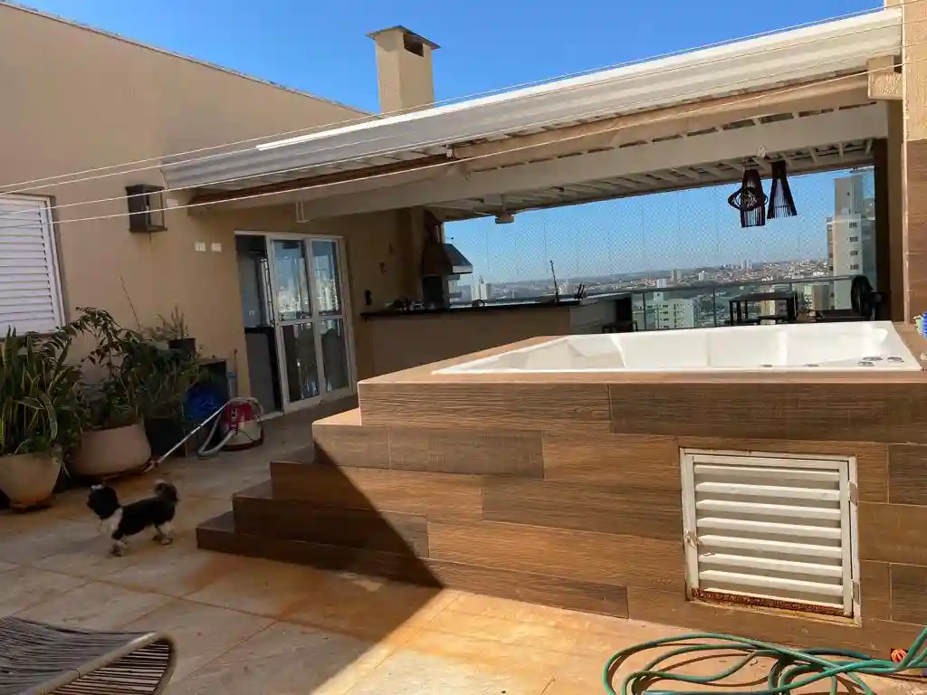 Cobertura com 3 quartos à venda, 220m² — foto 1 de 20