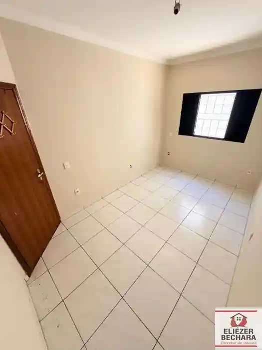 Casa com 3 quartos à venda, 150m² — foto 4 de 35