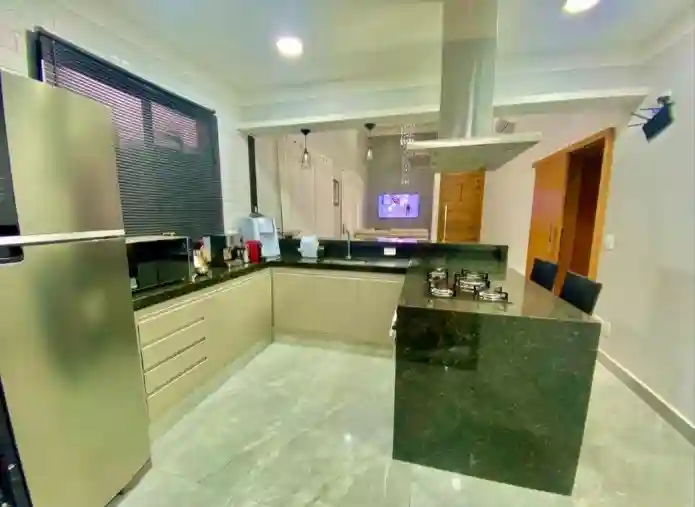 Casa de Condomínio com 2 quartos à venda, 156m² — foto 1 de 14