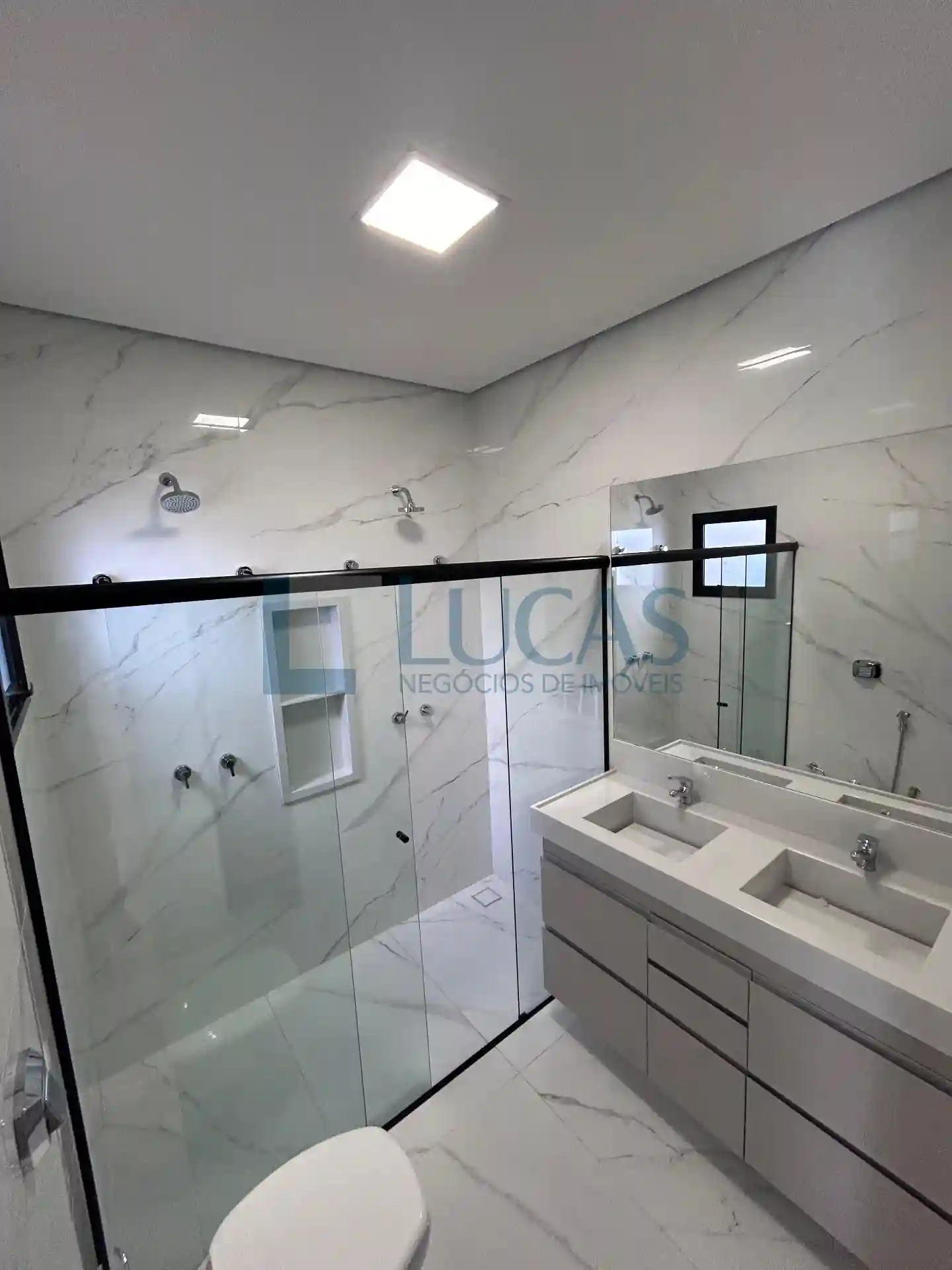Casa de Condomínio com 3 quartos à venda, 170m² — foto 13 de 18