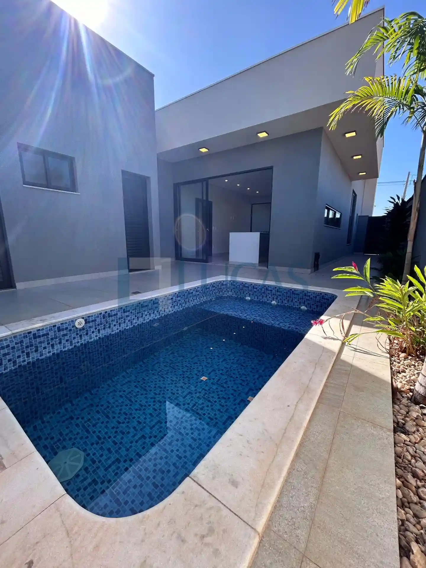 Casa de Condomínio com 3 quartos à venda, 170m² — foto 4 de 18