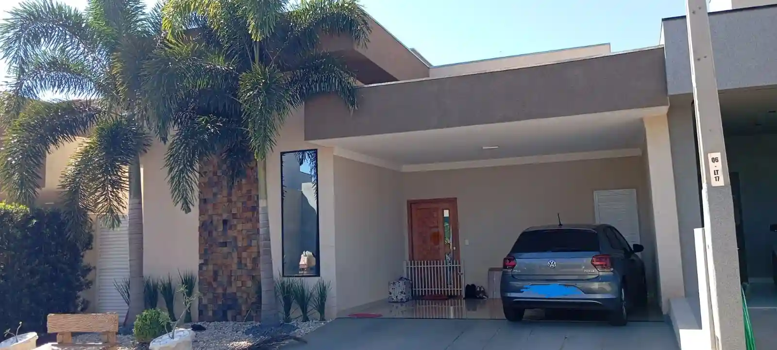 Casa de Condomínio com 3 quartos à venda, 253m² — foto 1 de 10
