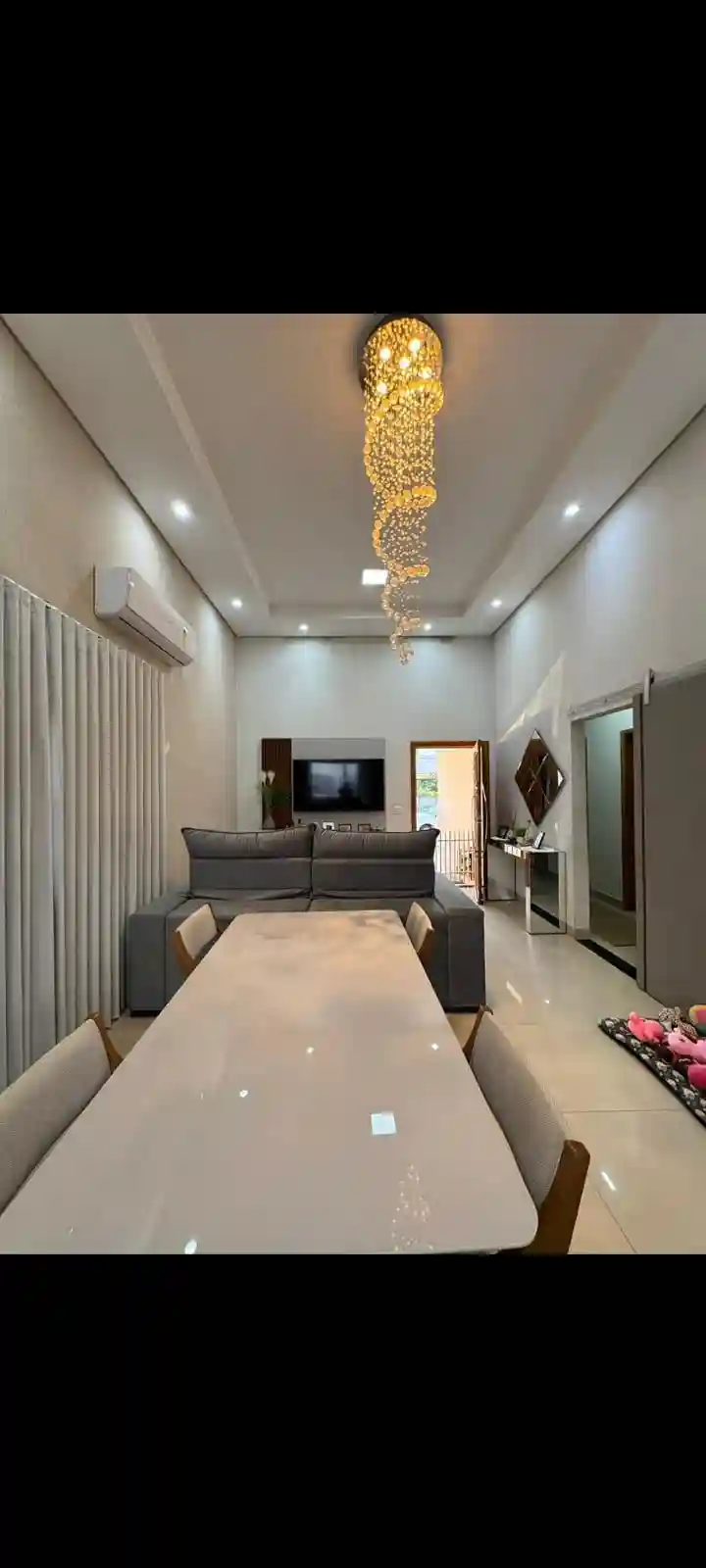 Casa de Condomínio com 3 quartos à venda, 253m² — foto 3 de 10