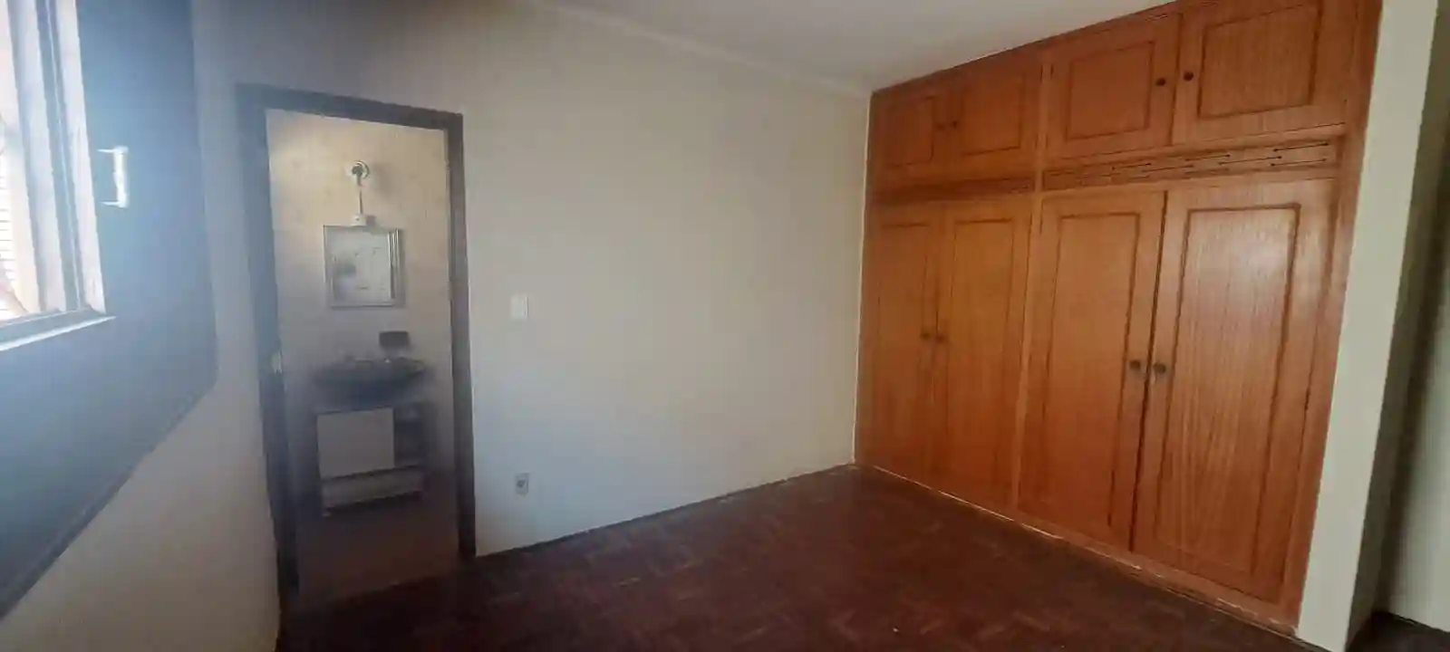 Casa com 3 quartos à venda, 360m² — foto 8 de 18