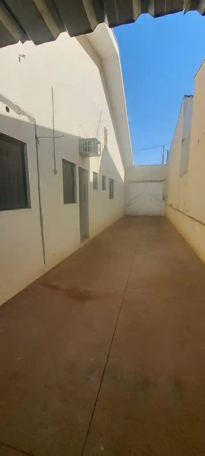 Casa com 3 quartos à venda, 360m² — foto 17 de 18