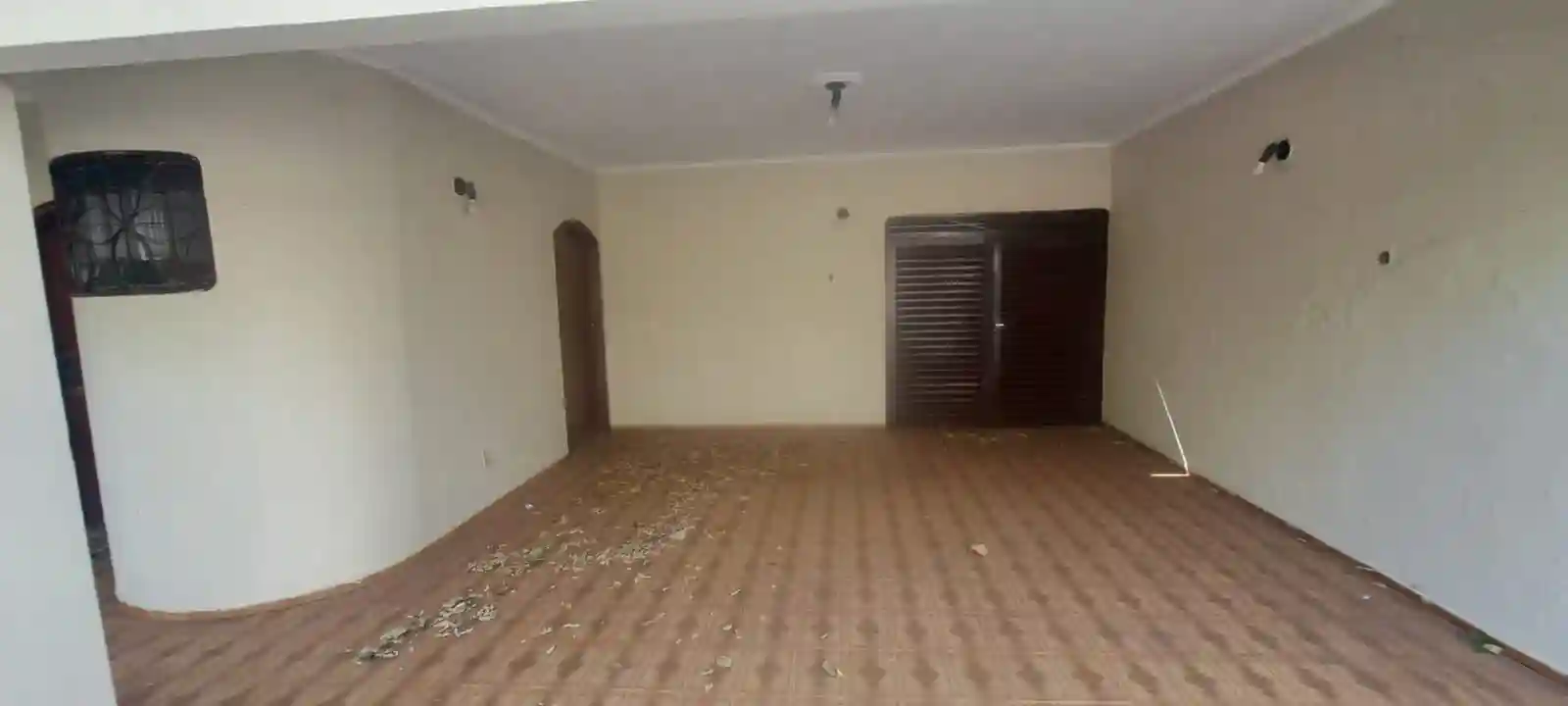 Casa com 3 quartos à venda, 360m² — foto 2 de 18