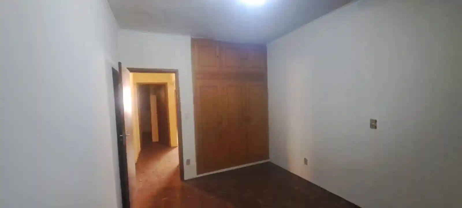 Casa com 3 quartos à venda, 360m² — foto 10 de 18