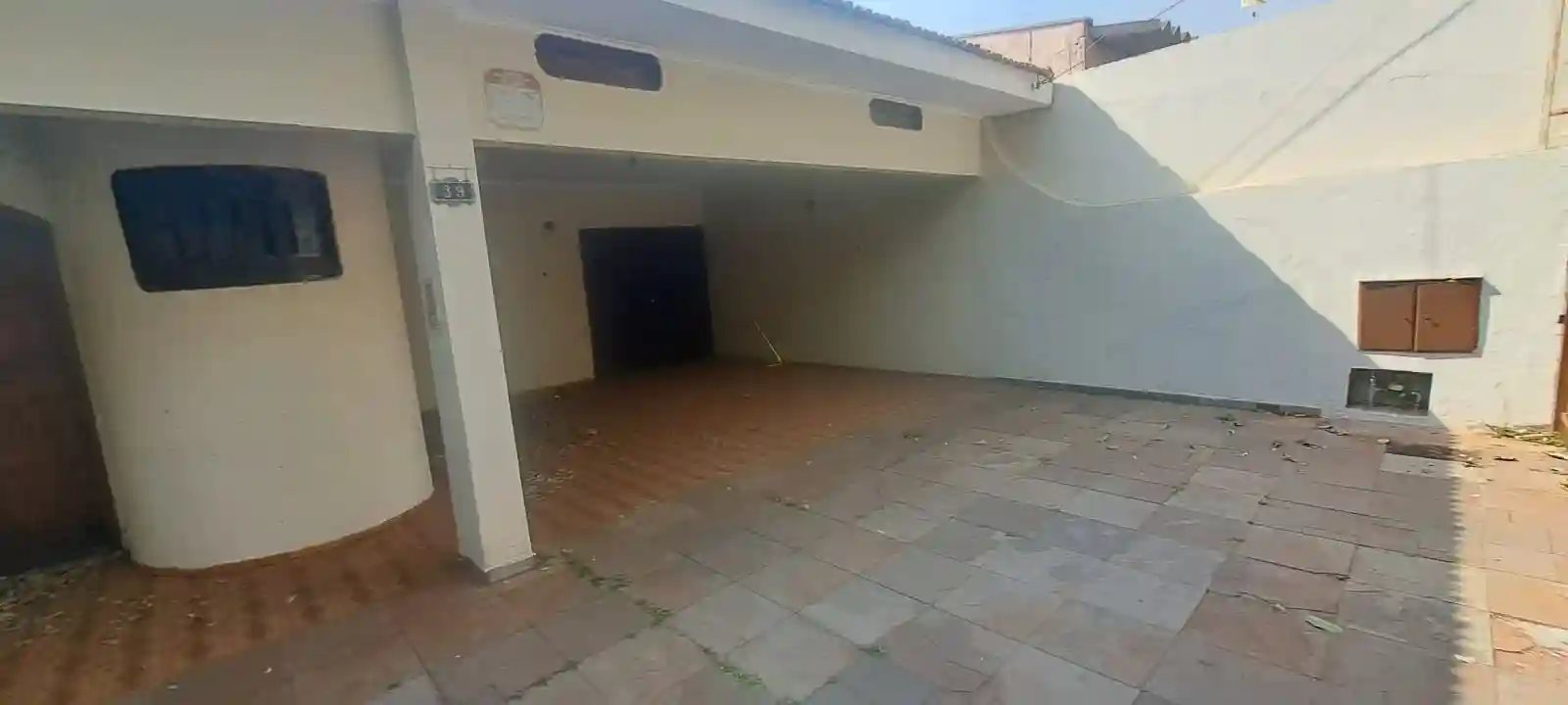 Casa com 3 quartos à venda, 360m² — foto 3 de 18