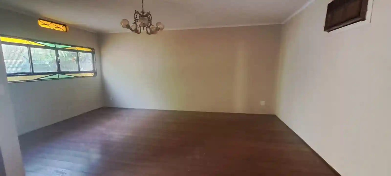 Casa com 3 quartos à venda, 360m² — foto 7 de 18