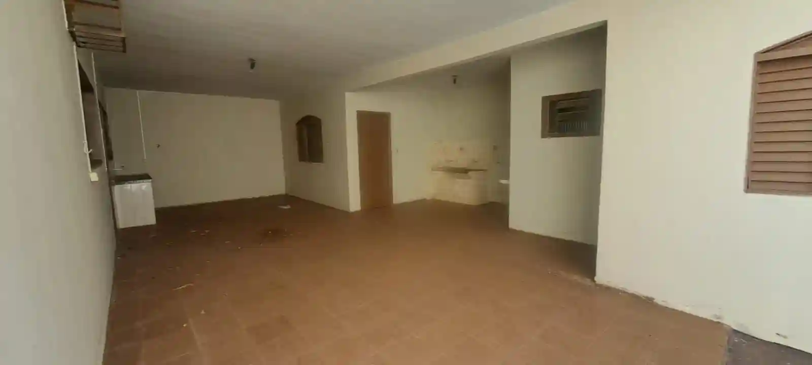 Casa com 3 quartos à venda, 360m² — foto 16 de 18