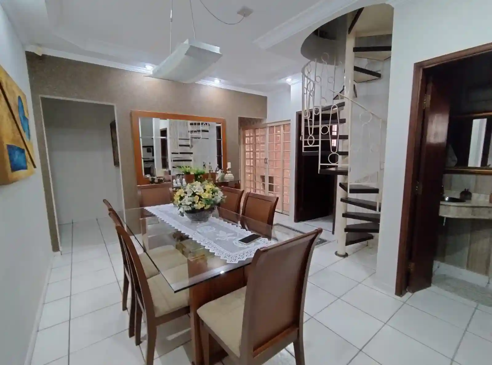 Casa com 4 quartos à venda, 217m² — foto 23 de 30