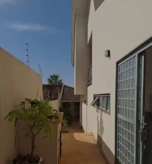 Sobrado com 4 quartos à venda, 435m² — foto 17 de 37