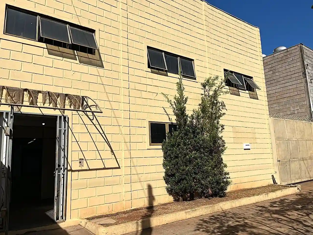 Loja / Salão / Ponto Comercial  para aluguel, 500m² — foto 1 de 20
