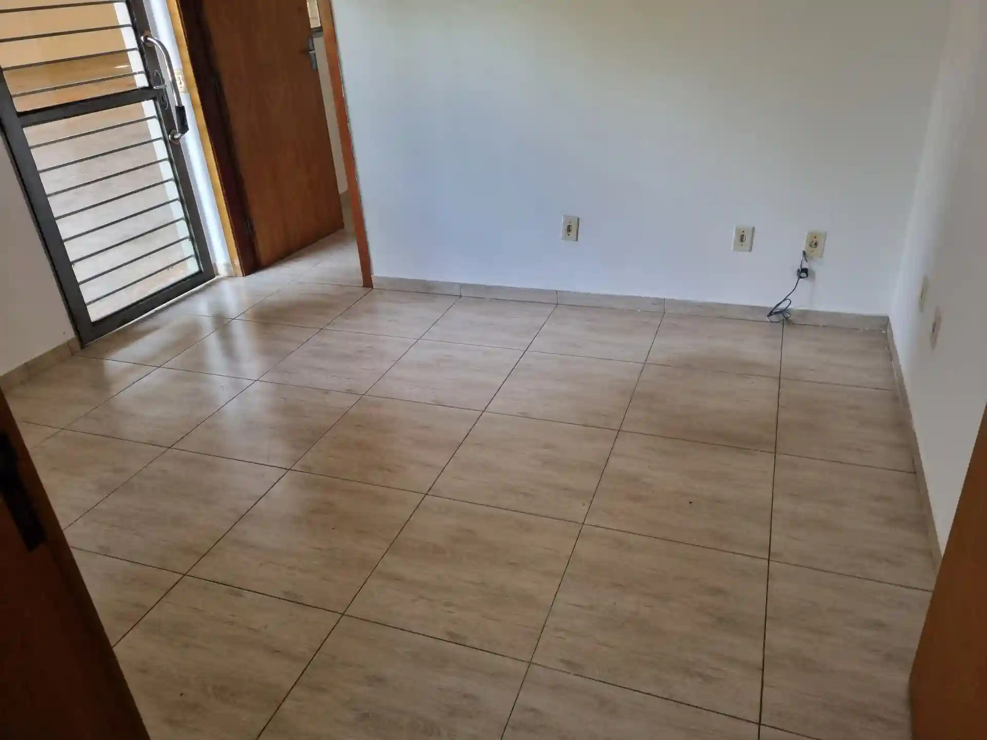 Galpão / Depósito / Armazém  para aluguel, 930m² — foto 20 de 25