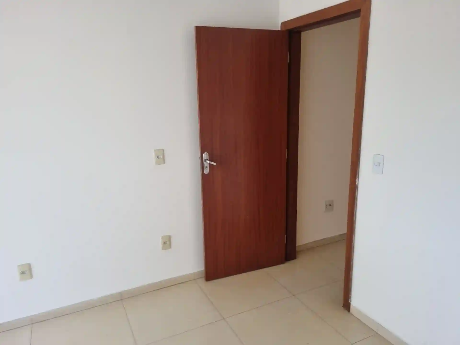 Galpão / Depósito / Armazém  para aluguel, 930m² — foto 7 de 25