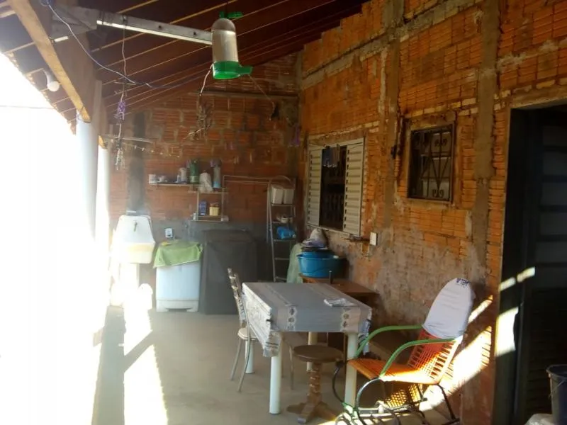 Casa à venda — foto 1 de 1