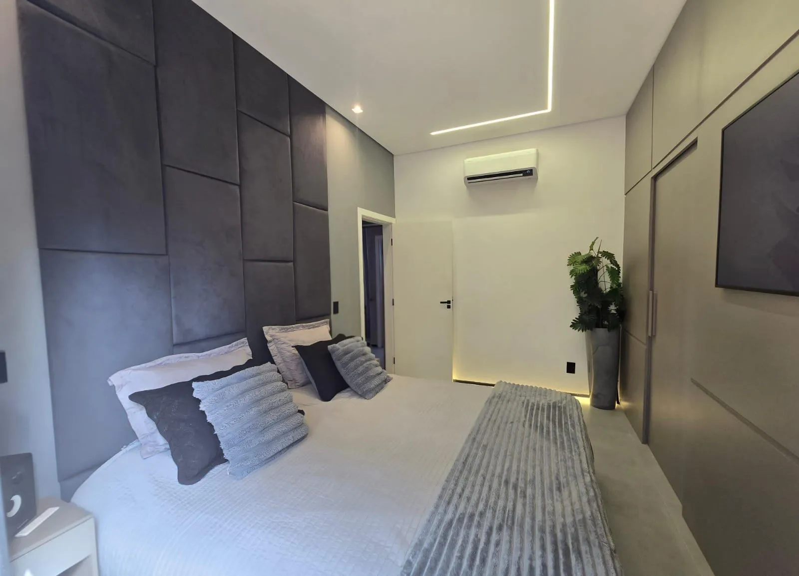 Casa de Condomínio à venda, 305m² — foto 14 de 21