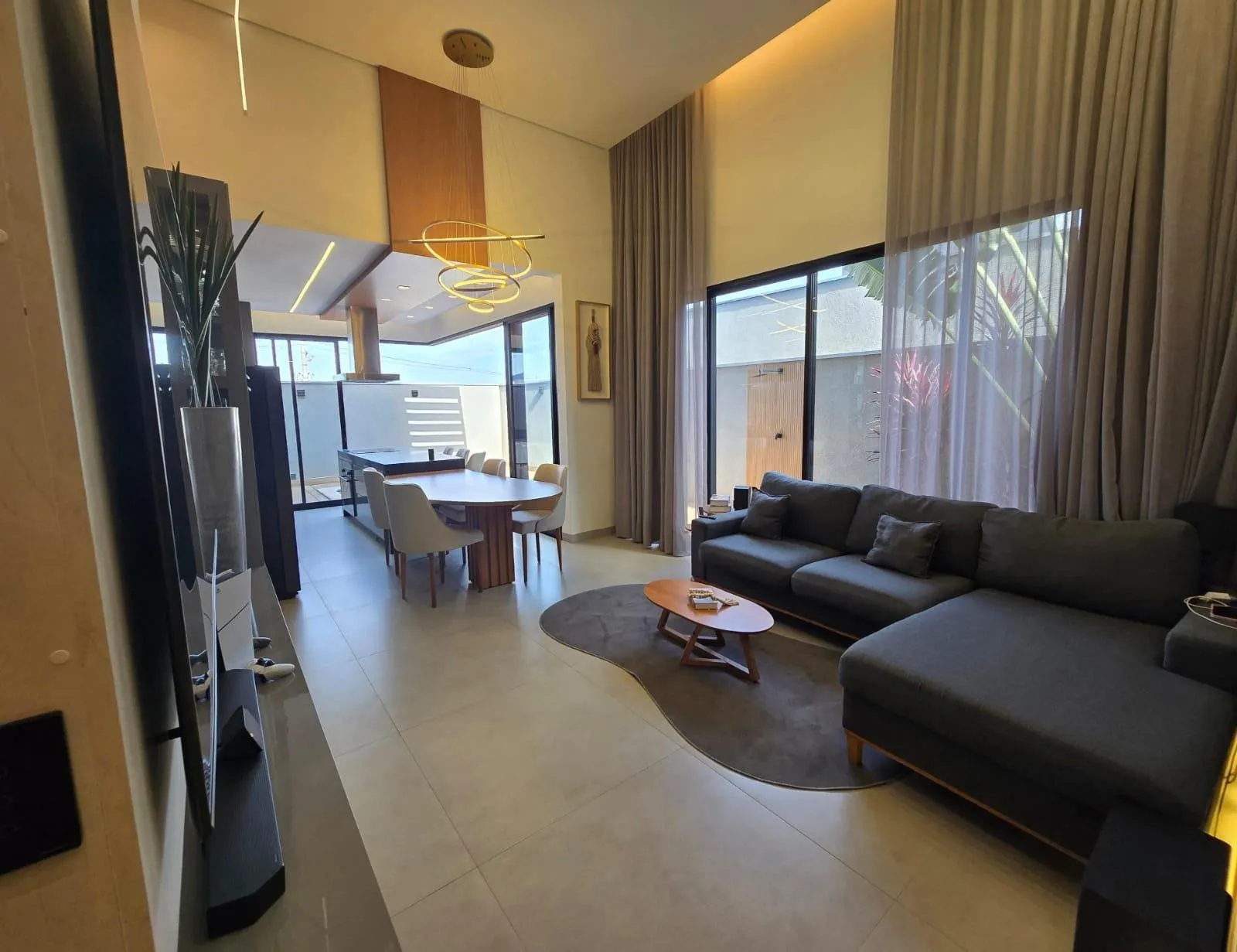 Casa de Condomínio à venda, 305m² — foto 19 de 21