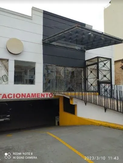 Loja / Salão / Ponto Comercial à venda — foto 1 de 2