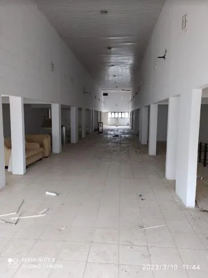 Loja / Salão / Ponto Comercial à venda — foto 2 de 2