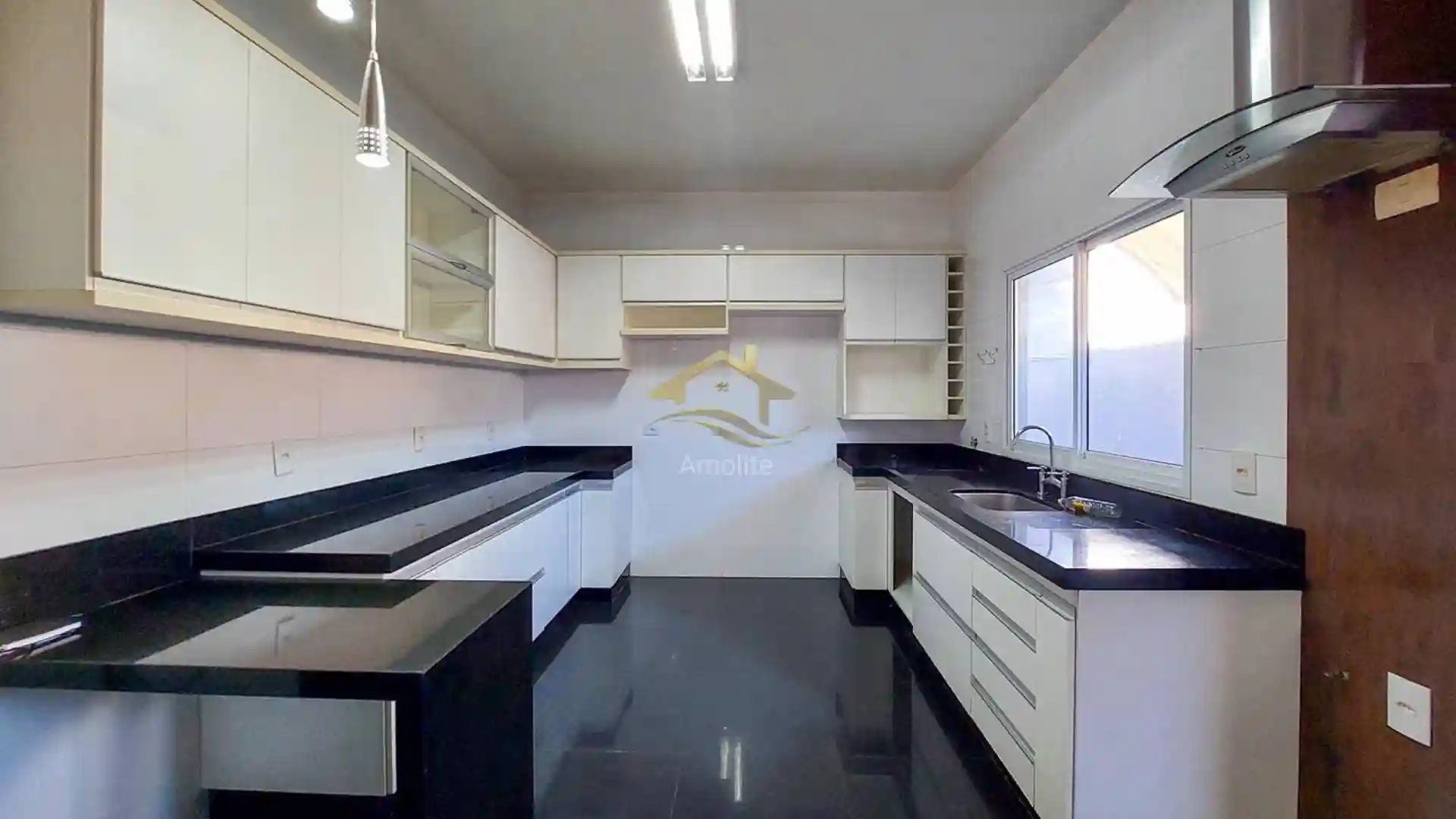Casa de Condomínio com 3 quartos à venda, 314m² — foto 31 de 43