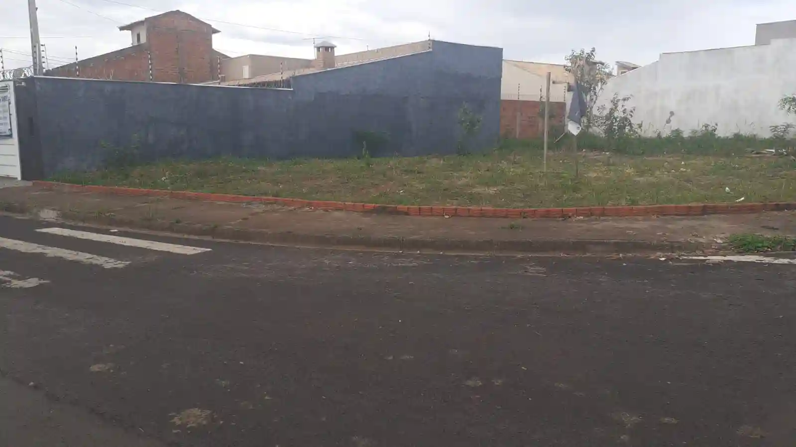 Terreno / Lote / Condomínio  à venda, 224m² — foto 2 de 2