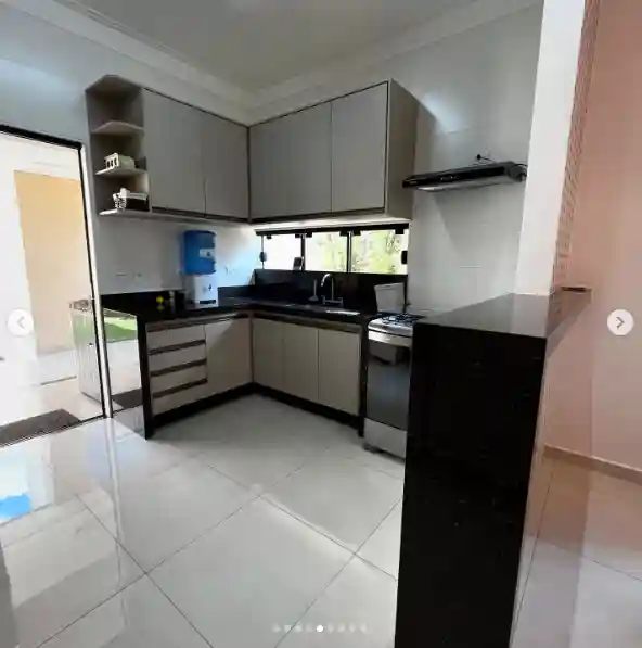 Casa de Condomínio com 3 quartos à venda, 253m² — foto 5 de 9