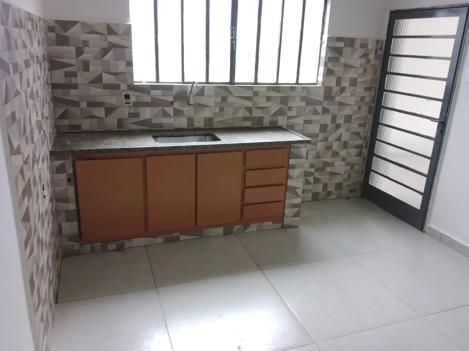 Casa com 2 quartos para aluguel, 50m² — foto 7 de 16