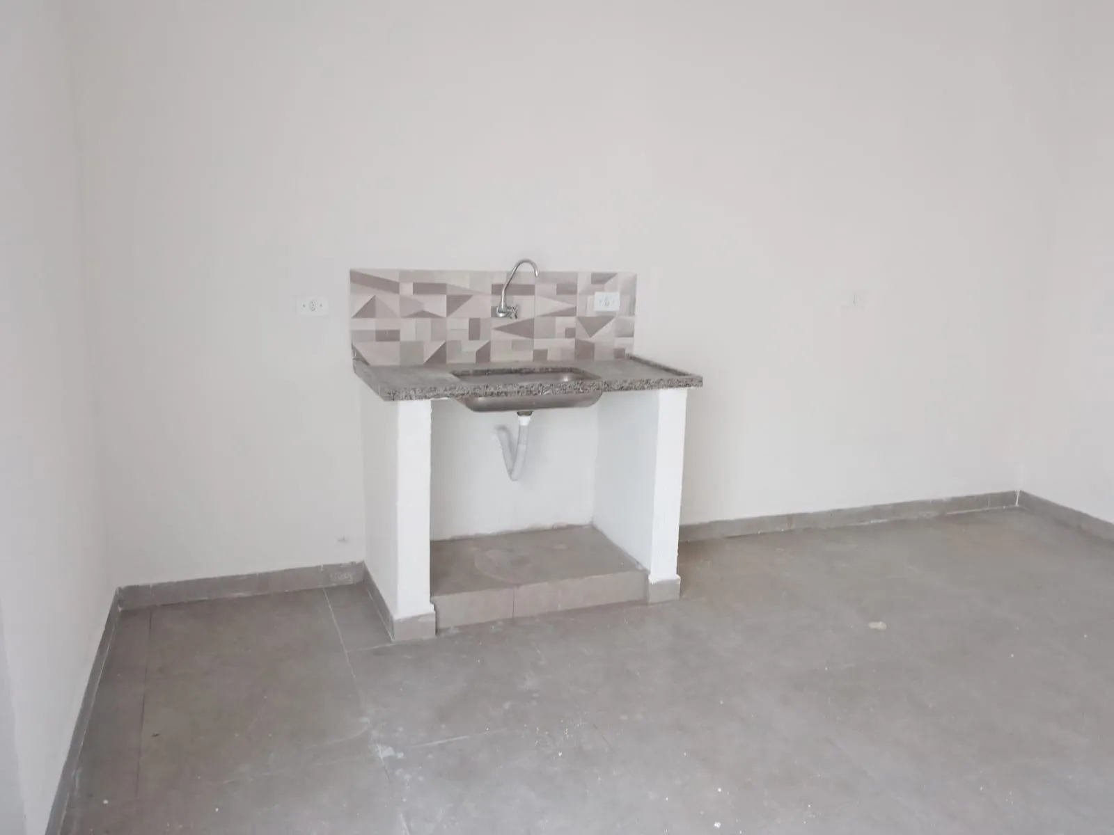 Casa com 2 quartos para aluguel, 50m² — foto 13 de 16