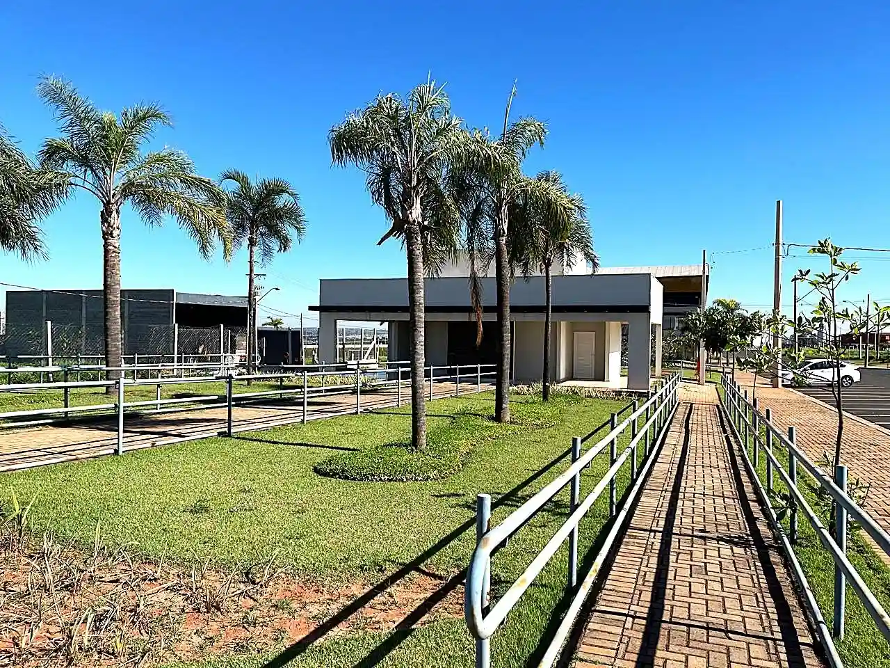 Galpão / Depósito / Armazém  para aluguel, 540m² — foto 10 de 16