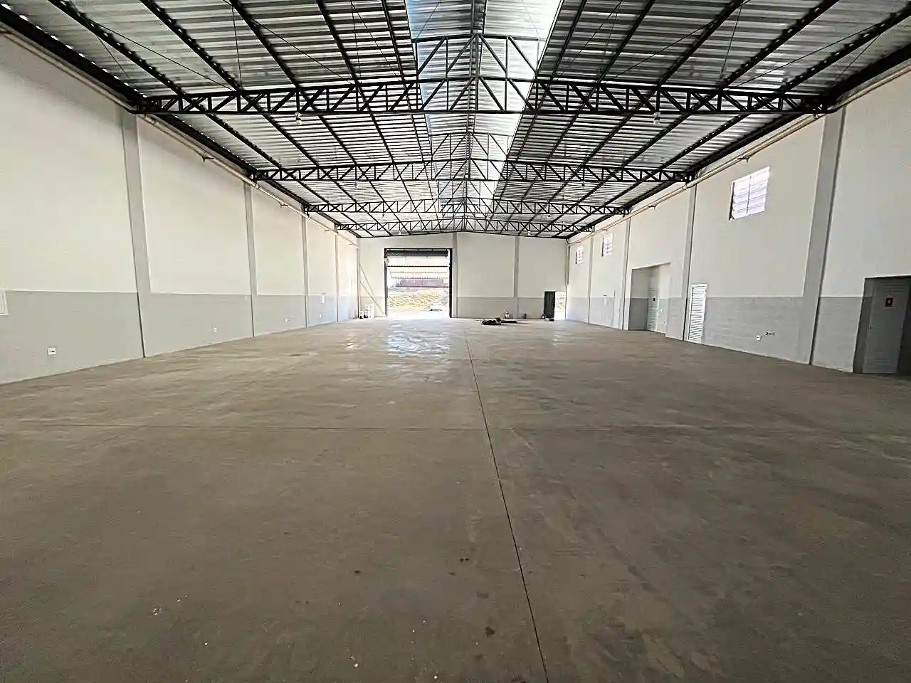 Galpão / Depósito / Armazém  para aluguel, 540m² — foto 6 de 16
