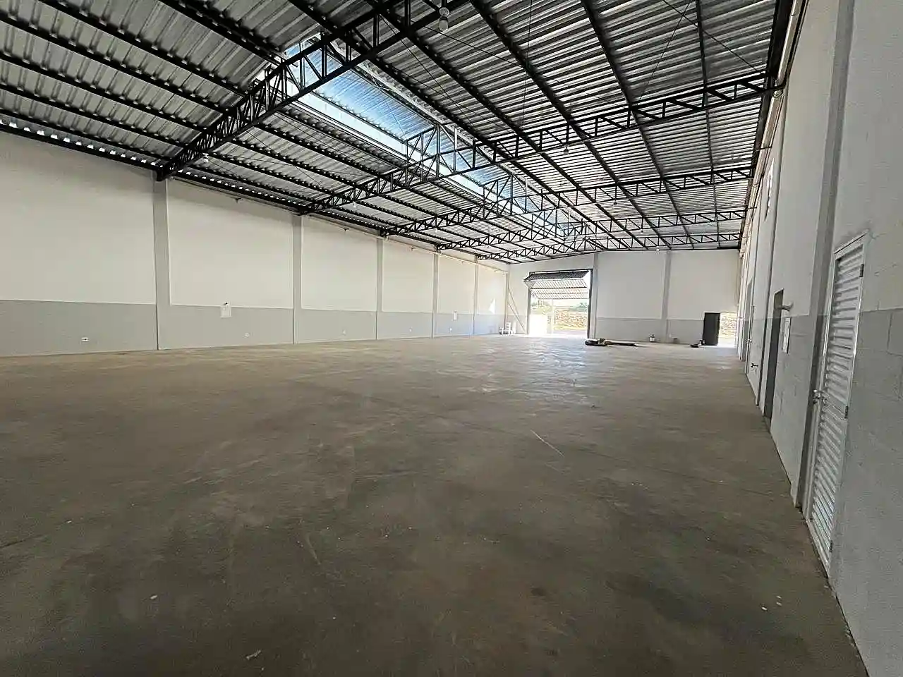 Galpão / Depósito / Armazém  para aluguel, 540m² — foto 5 de 16