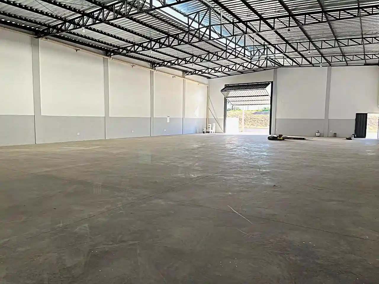 Galpão / Depósito / Armazém  para aluguel, 540m² — foto 8 de 16