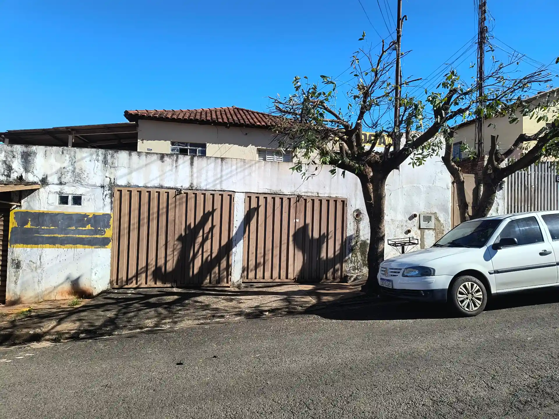 Casa com 2 quartos à venda, 350m² — foto 2 de 11