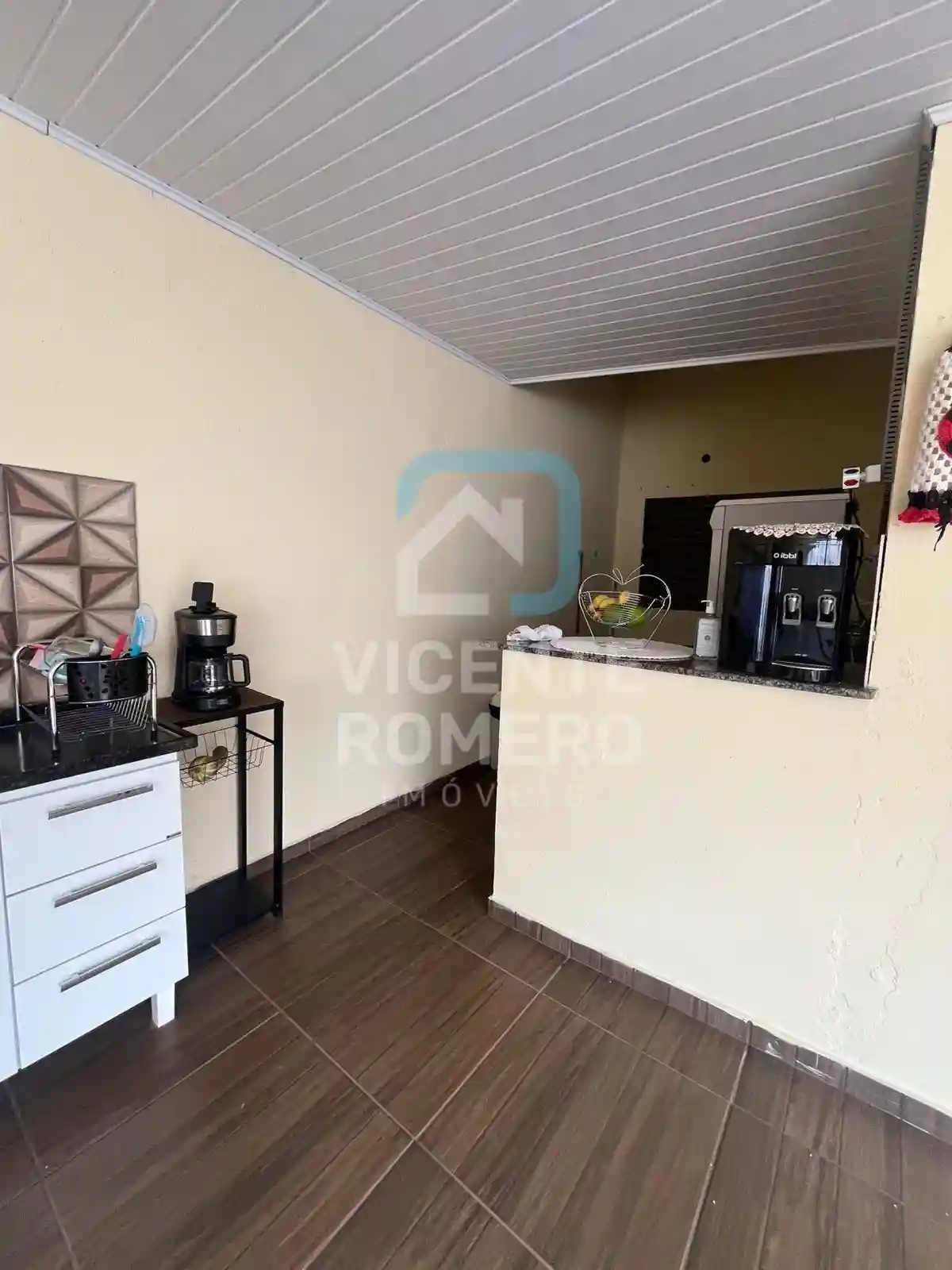 Casa com 3 quartos à venda, 200m² — foto 3 de 13