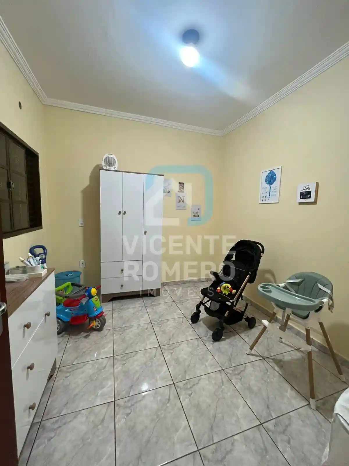 Casa com 3 quartos à venda, 200m² — foto 4 de 13
