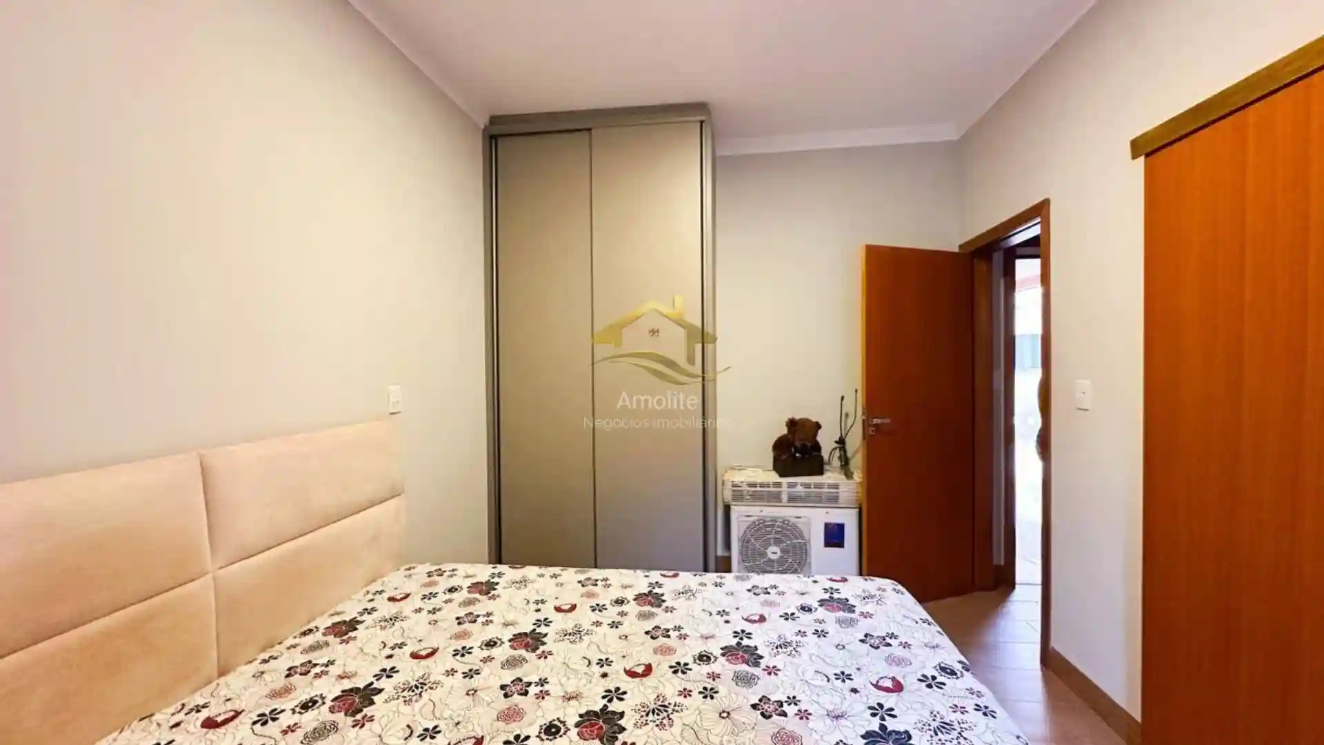 Casa de Condomínio com 3 quartos à venda, 185m² — foto 6 de 28